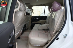 
Toyota Land Cruiser VXR GCC full									