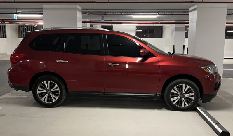 
Nissan Pathfinder SV 2017 American full									